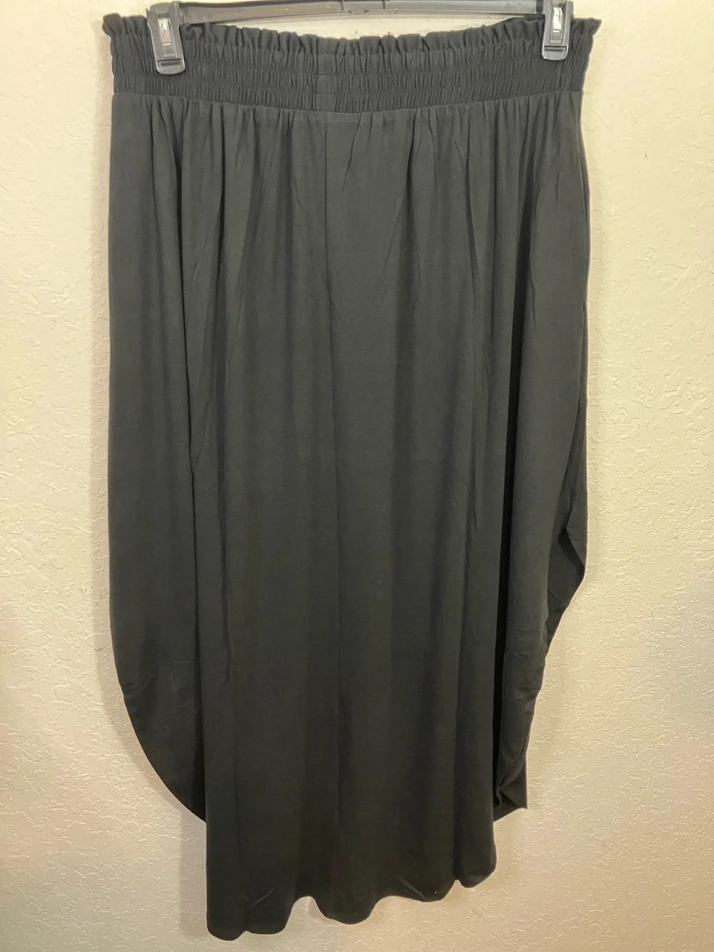 Zenana Outfitters flowing black